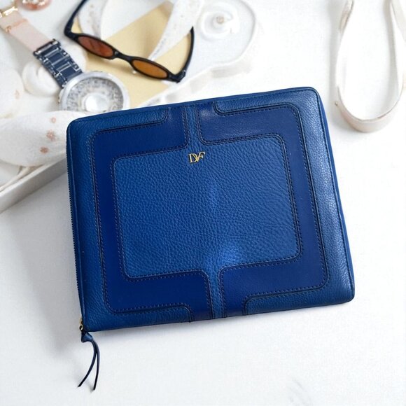 DVF Diane Von Furstenberg Blue Pebble Leather Ipad Cover Case - Picture 1 of 9